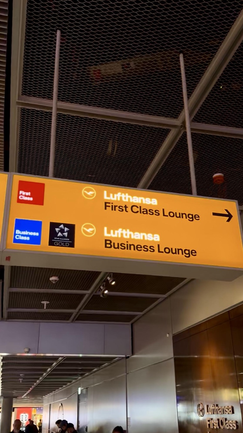 フランクフルト空港のLufthansaビジネスラウンジLufthansa Business Lounge